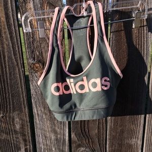 Sports bra